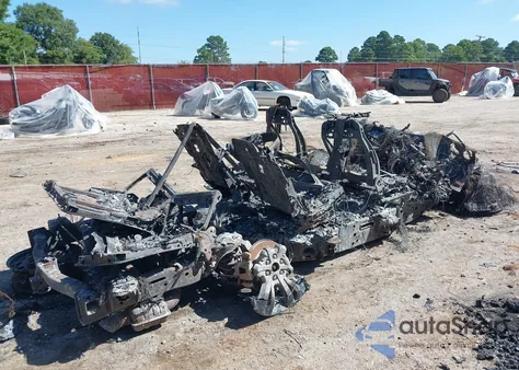 2020 Ford Expedition Platinum z USA, uszkodzony, nr VIN 1FMJU1MT0LEA97917